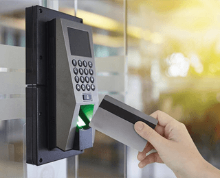 ระบบเข้าออกประตู